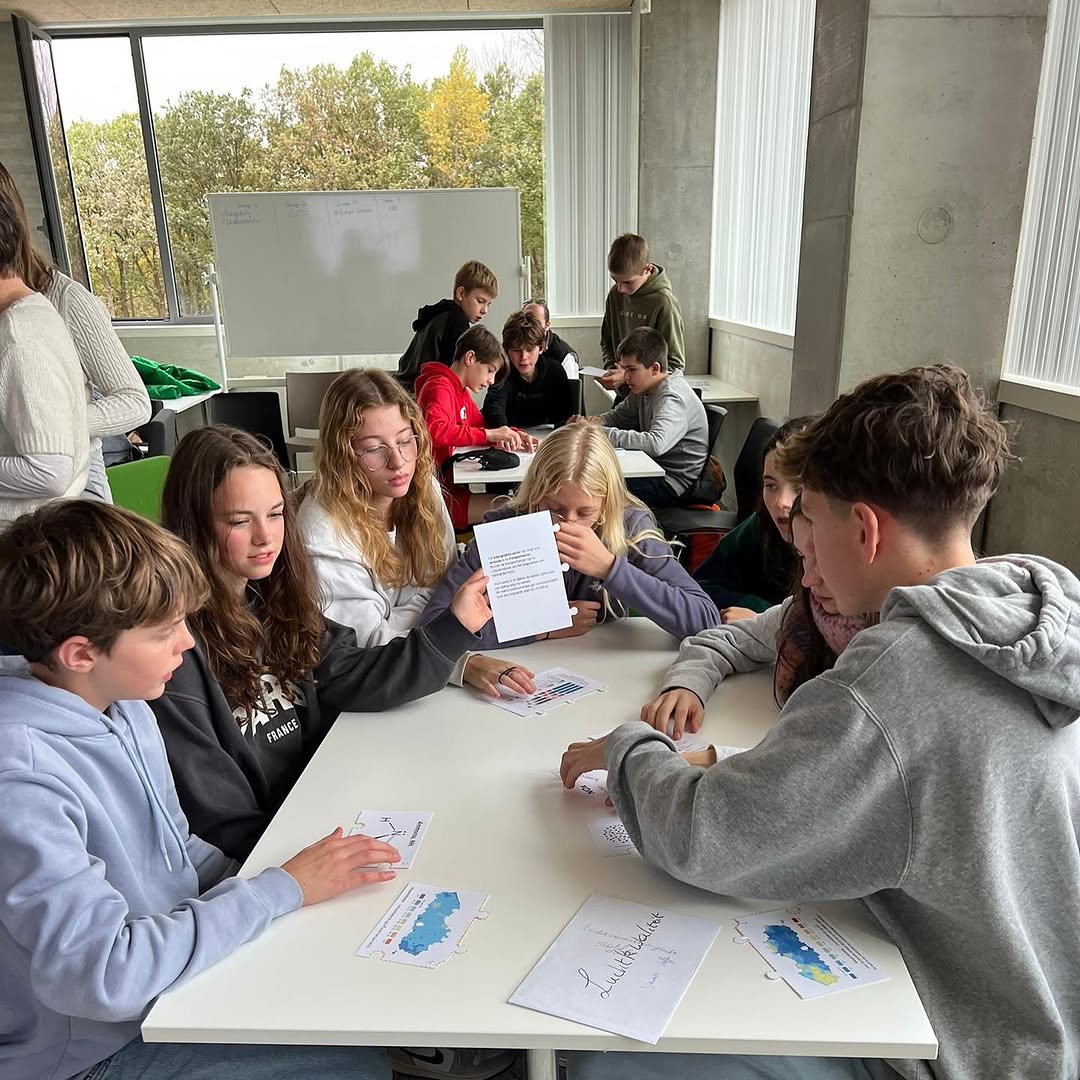 leerlingen aan het werk Leerlingen aan het werk